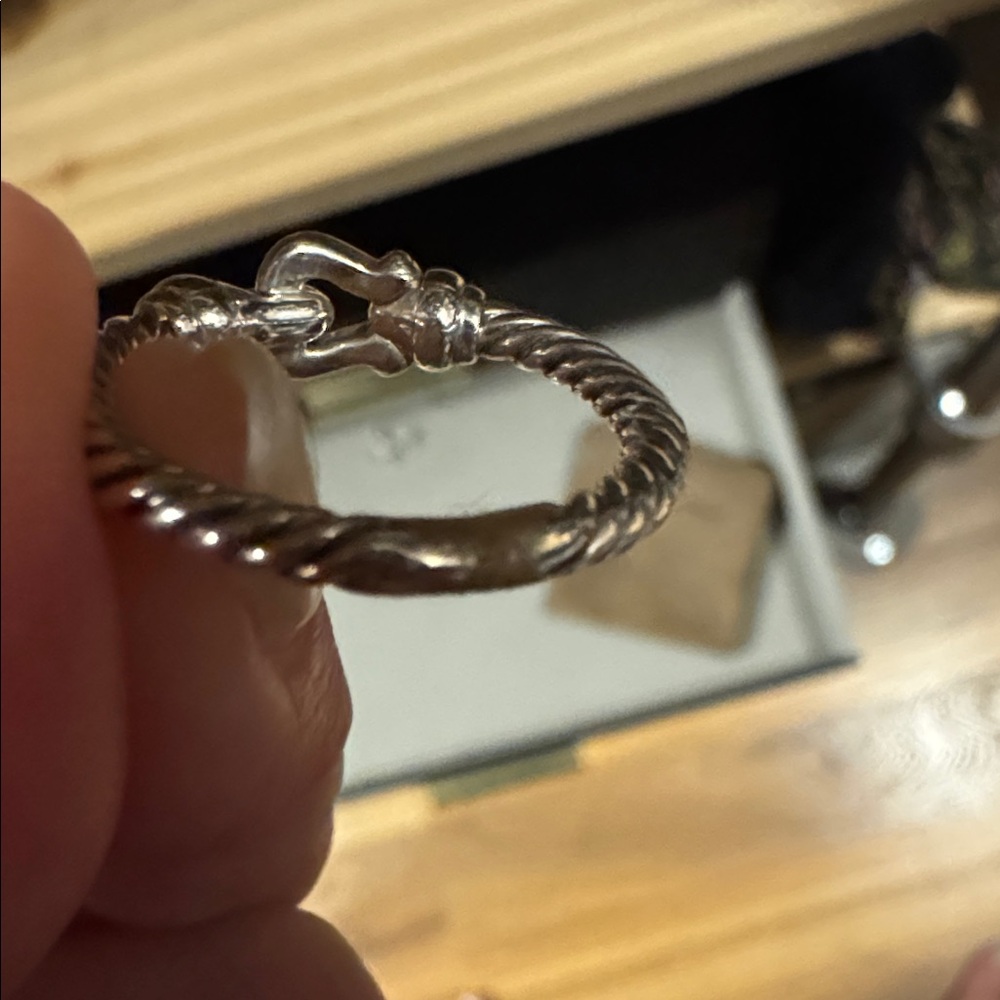 David Yurman Buckle Ring - Picture 5 of 8